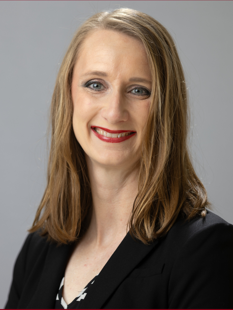 Portrait of Sara Gragg.